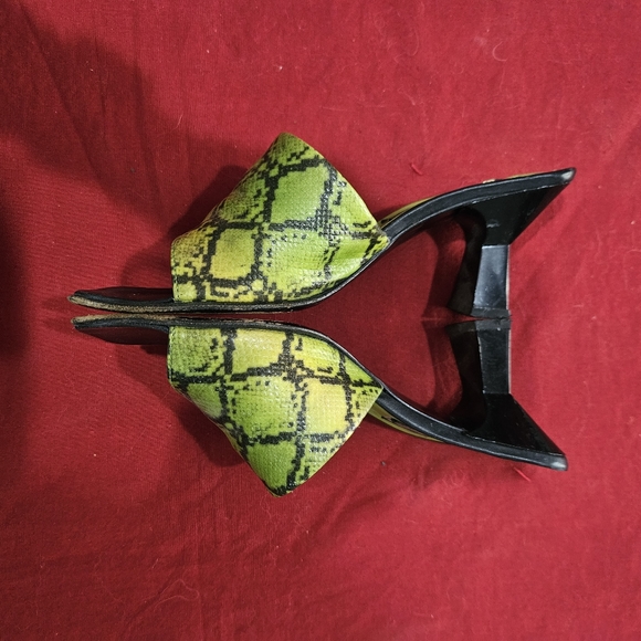 Green Snakeskin 100% Leather Made in Italy Sandals - Picture 4 of 7